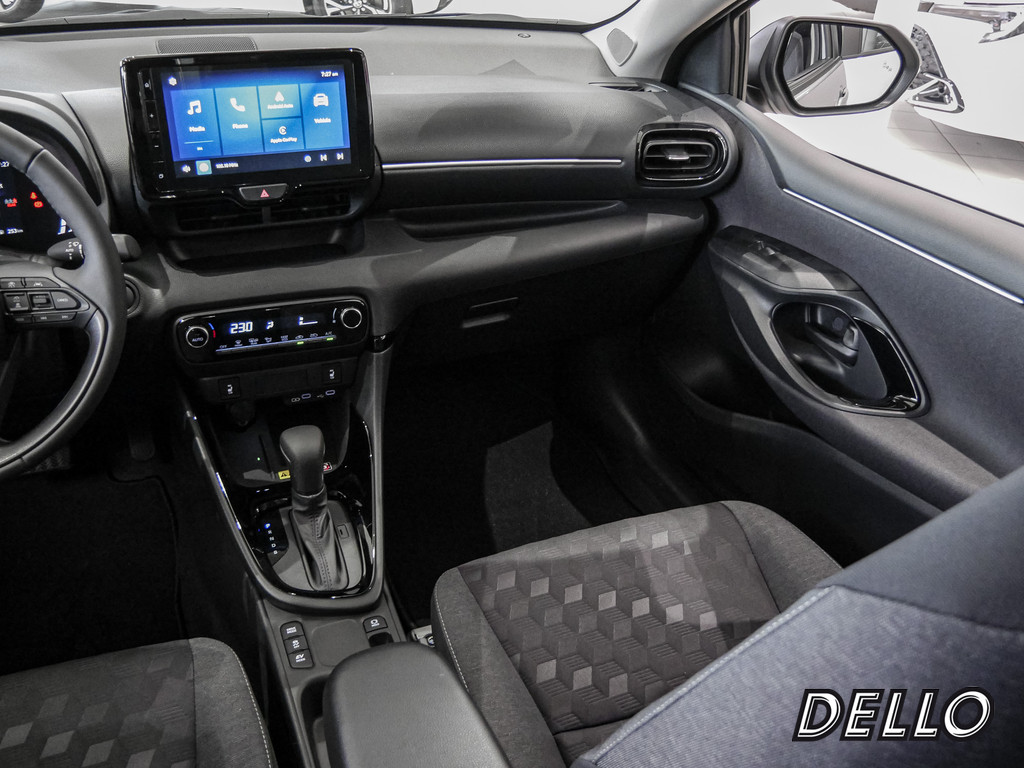 Fahrzeugansicht TOYOTA Yaris 1.5 Hybrid Teamplayer - Bild 10