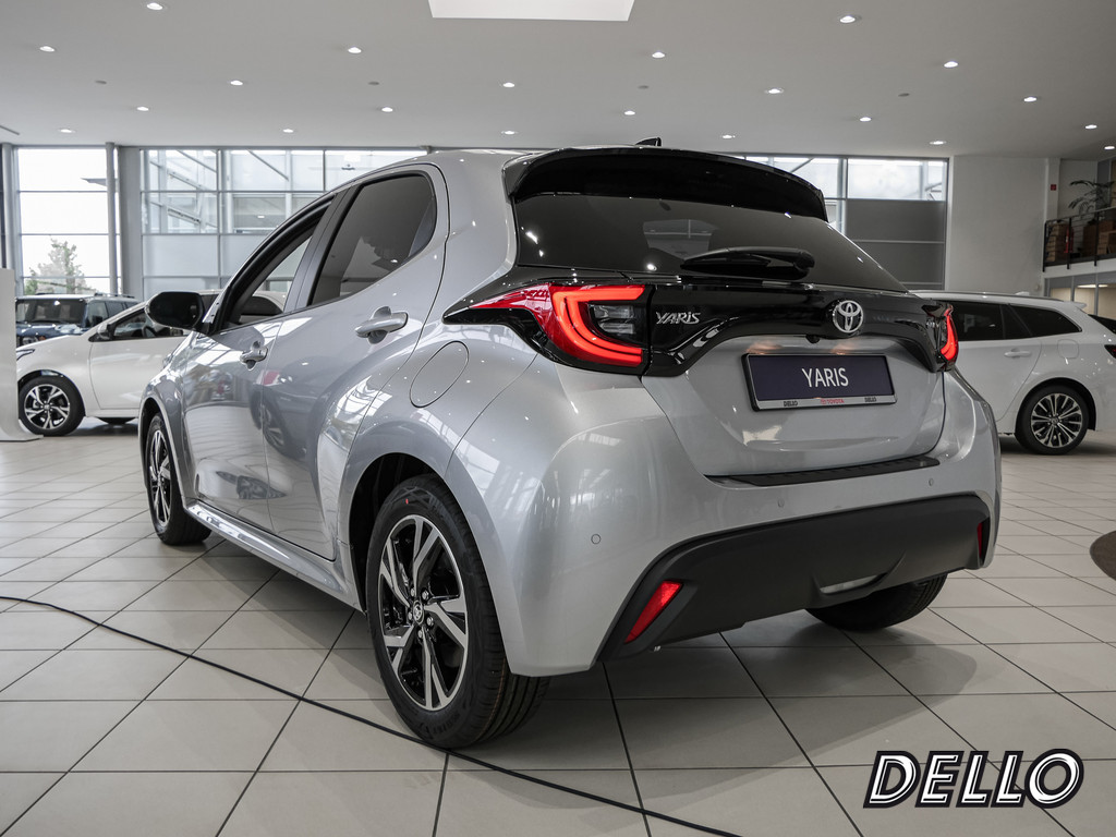 Fahrzeugansicht TOYOTA Yaris 1.5 Hybrid Teamplayer - Bild 39