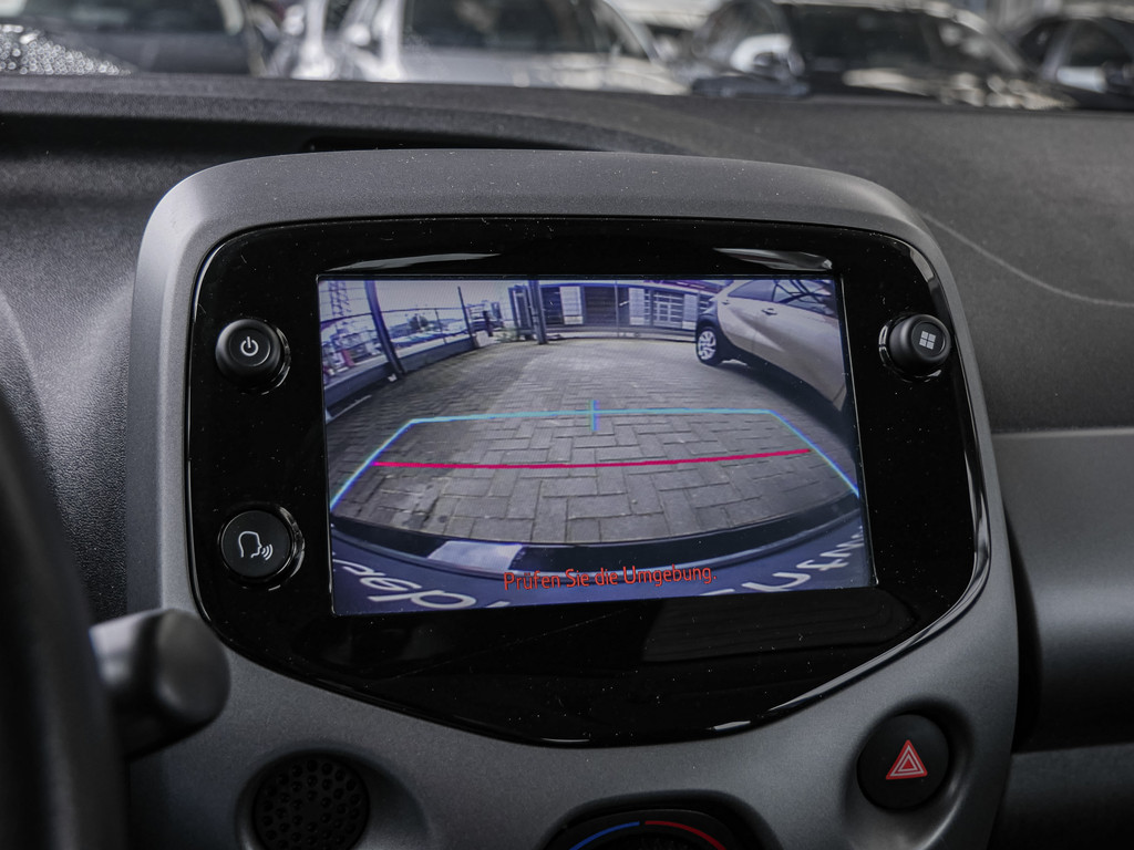 Fahrzeugansicht TOYOTA Aygo 1.0 X Team D - Bild 14