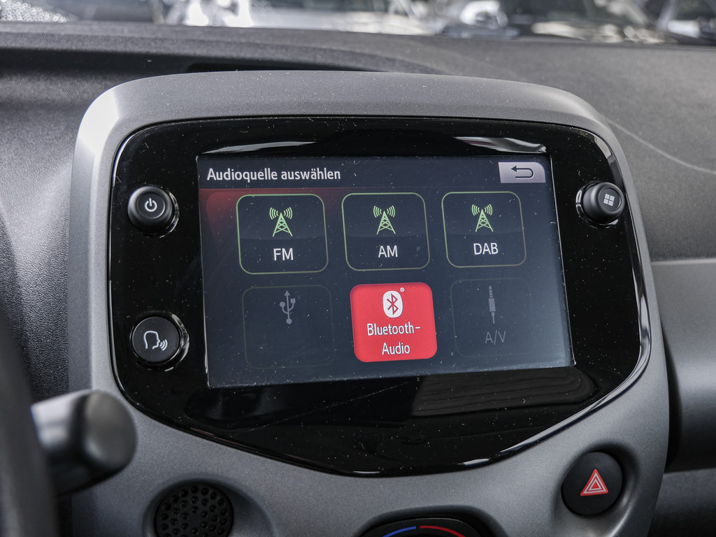 Fahrzeugansicht TOYOTA Aygo 1.0 X Team D - Bild 15