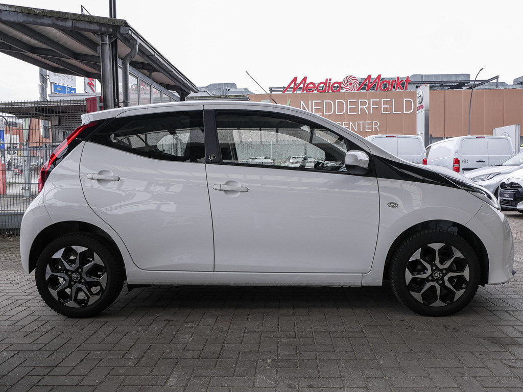 Fahrzeugansicht TOYOTA Aygo 1.0 X Team D - Bild 34