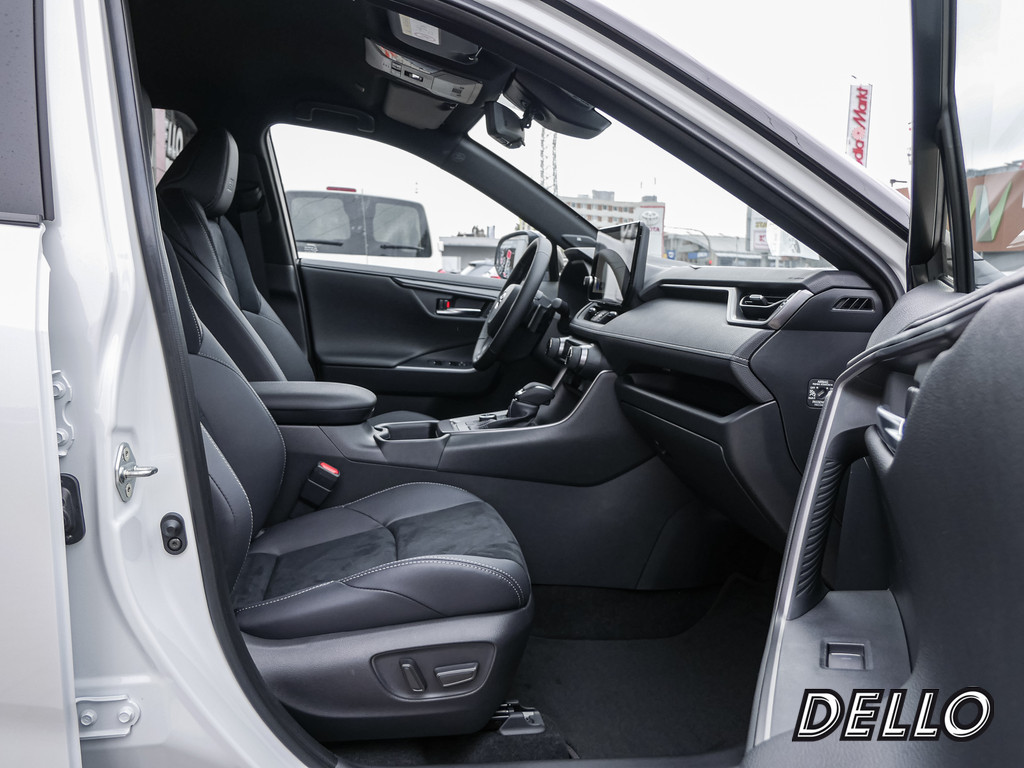 Fahrzeugansicht TOYOTA RAV4 2.5 Plug-in Hybrid 4x4 - Bild 5