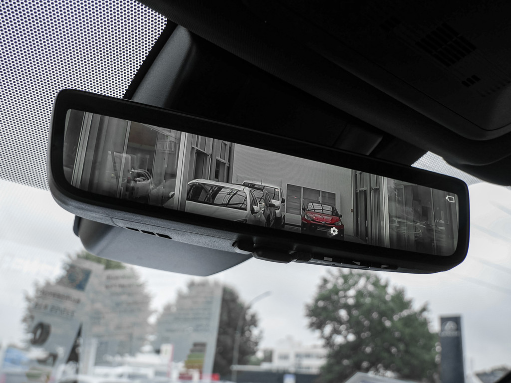 Fahrzeugansicht TOYOTA RAV4 2.5 Plug-in Hybrid 4x4 - Bild 27