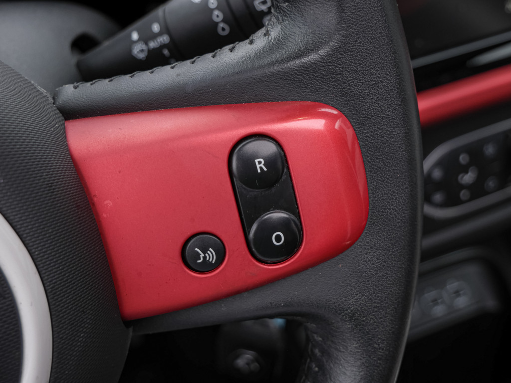 Fahrzeugansicht RENAULT Twingo 1.0 Limited - Bild 27
