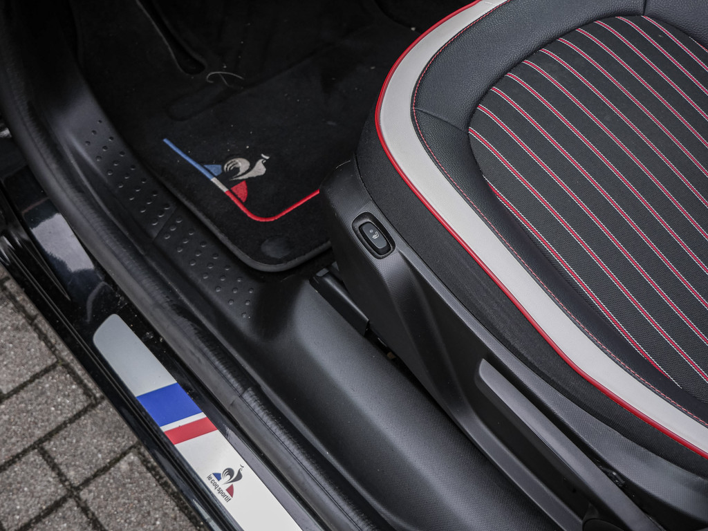 Fahrzeugansicht RENAULT Twingo 1.0 Limited - Bild 33