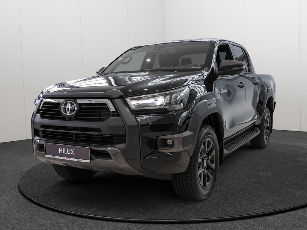 TOYOTA Hilux 2.8 Double Cab Invincible 4x4