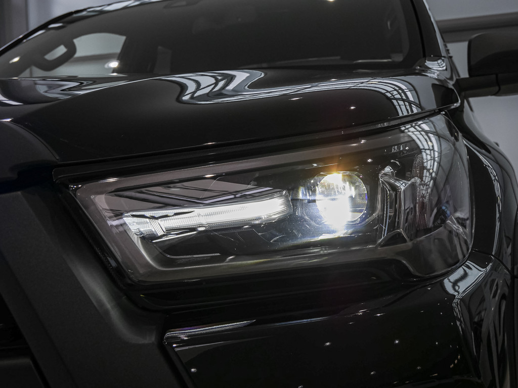 Fahrzeugansicht TOYOTA Hilux 2.8 Double Cab Invincible 4x4 - Bild 41