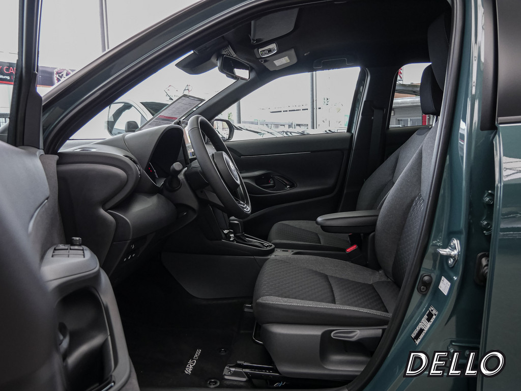 Fahrzeugansicht TOYOTA Yaris Cross 1.5 Hybrid FWD Teamplayer - Bild 5