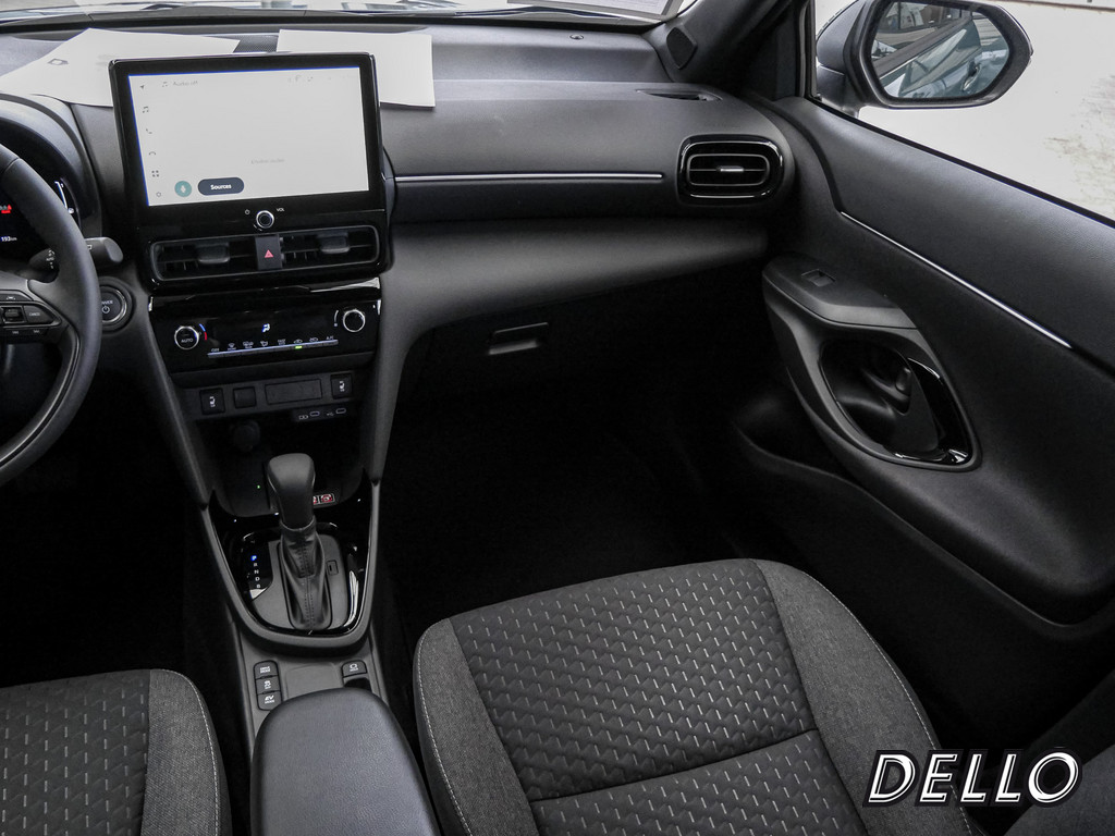 Fahrzeugansicht TOYOTA Yaris Cross 1.5 Hybrid FWD Teamplayer - Bild 10