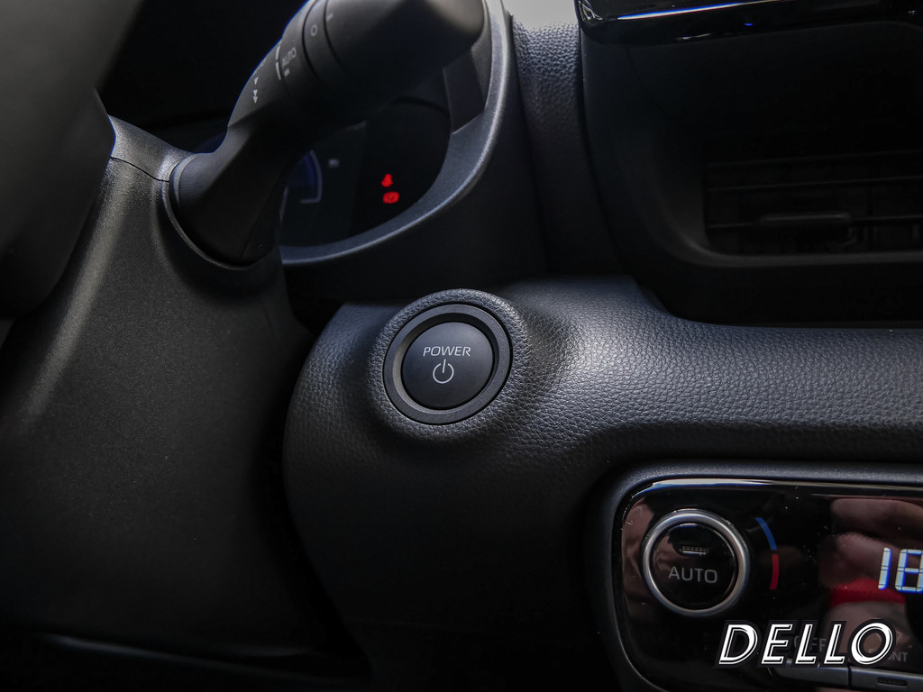 Fahrzeugansicht TOYOTA Yaris 1.5 Hybrid Teamplayer - Bild 24