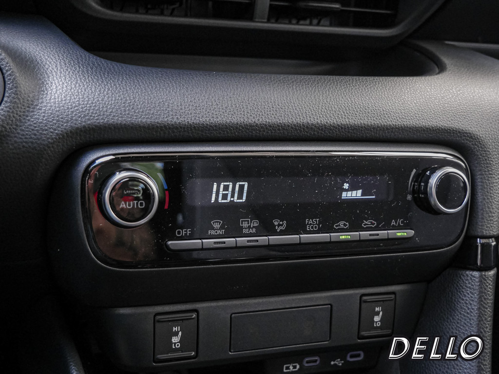 Fahrzeugansicht TOYOTA Yaris 1.5 Hybrid Teamplayer - Bild 16