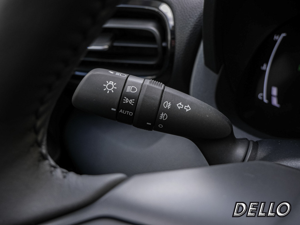 Fahrzeugansicht TOYOTA Yaris 1.5 Hybrid Teamplayer - Bild 27