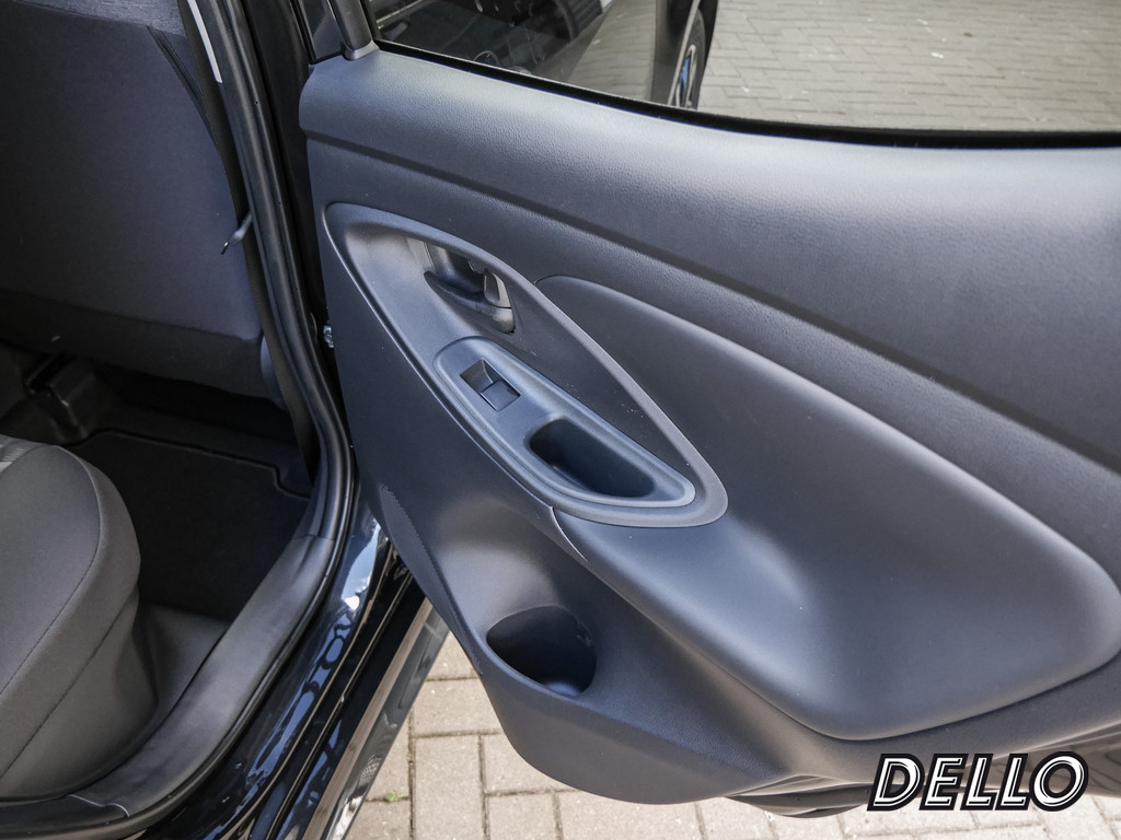 Fahrzeugansicht TOYOTA Yaris 1.5 Hybrid Teamplayer - Bild 7