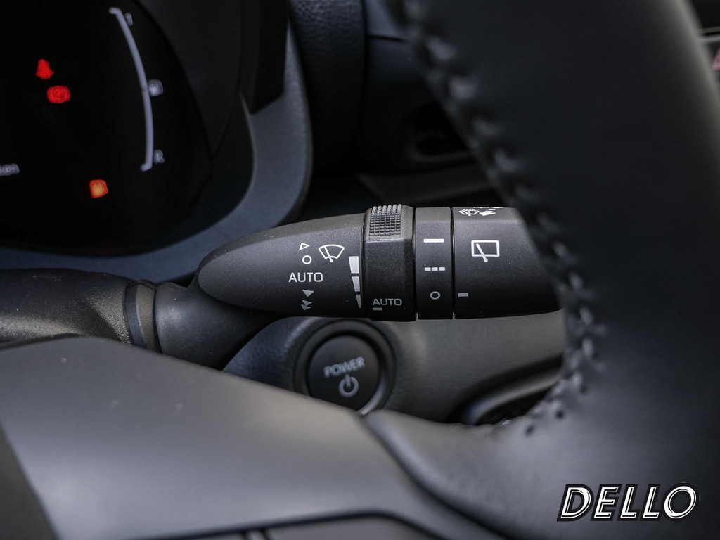 Fahrzeugansicht TOYOTA Yaris 1.5 Hybrid Teamplayer - Bild 26