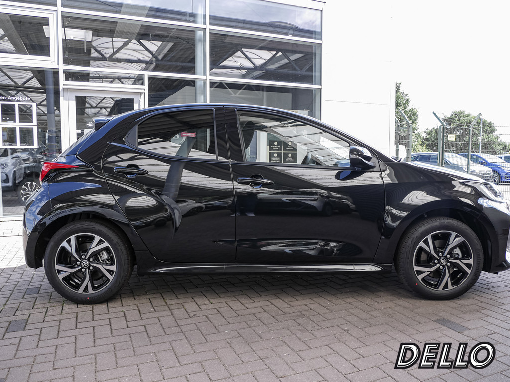 Fahrzeugansicht TOYOTA Yaris 1.5 Hybrid Teamplayer - Bild 34