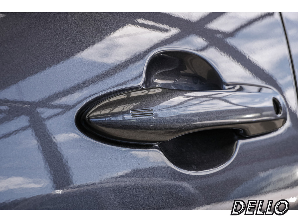 Fahrzeugansicht TOYOTA Yaris 1.5 Hybrid Teamplayer - Bild 2