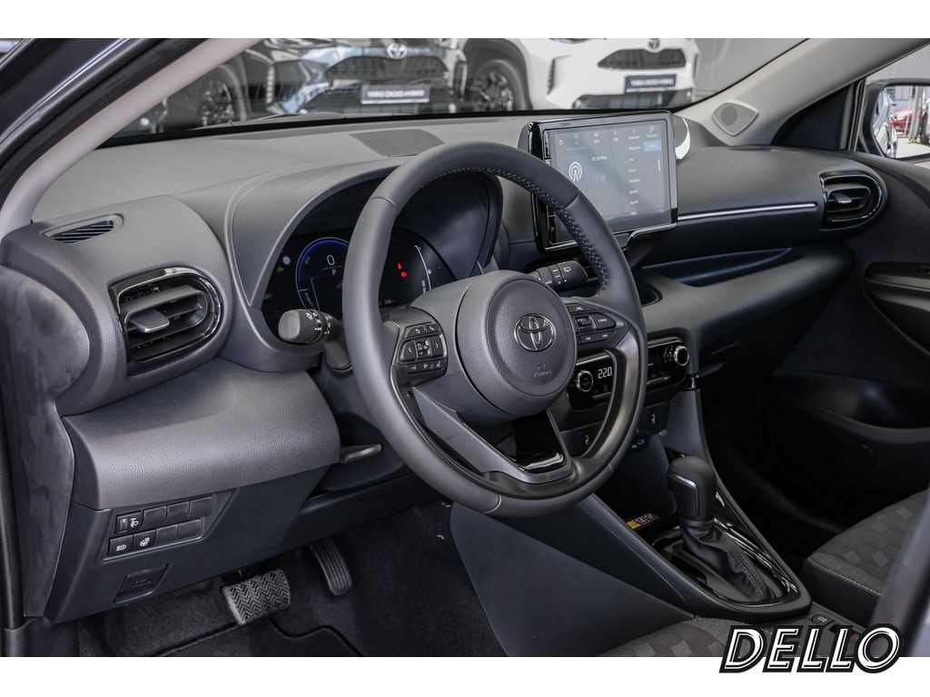 Fahrzeugansicht TOYOTA Yaris 1.5 Hybrid Teamplayer - Bild 35