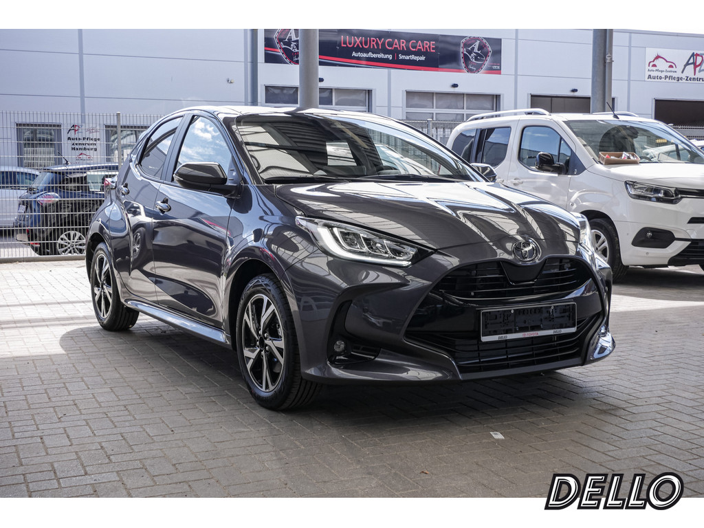 Fahrzeugansicht TOYOTA Yaris 1.5 Hybrid Teamplayer - Bild 23