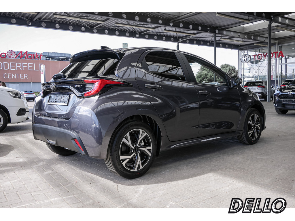 Fahrzeugansicht TOYOTA Yaris 1.5 Hybrid Teamplayer - Bild 39