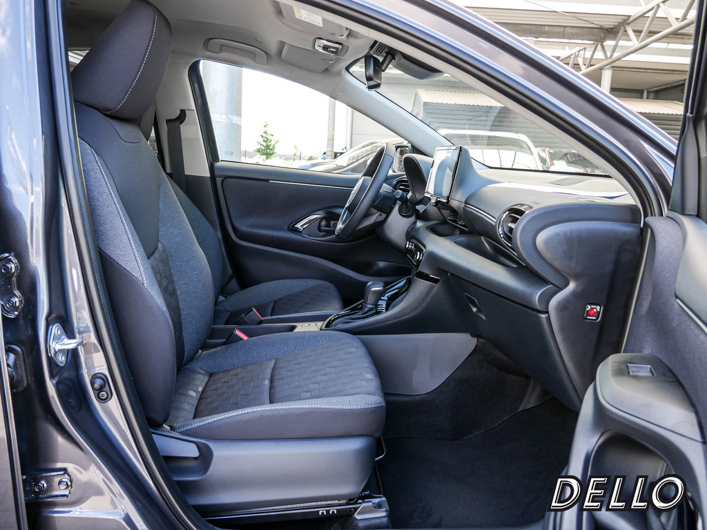 Fahrzeugansicht TOYOTA Yaris 1.5 Hybrid Teamplayer - Bild 5