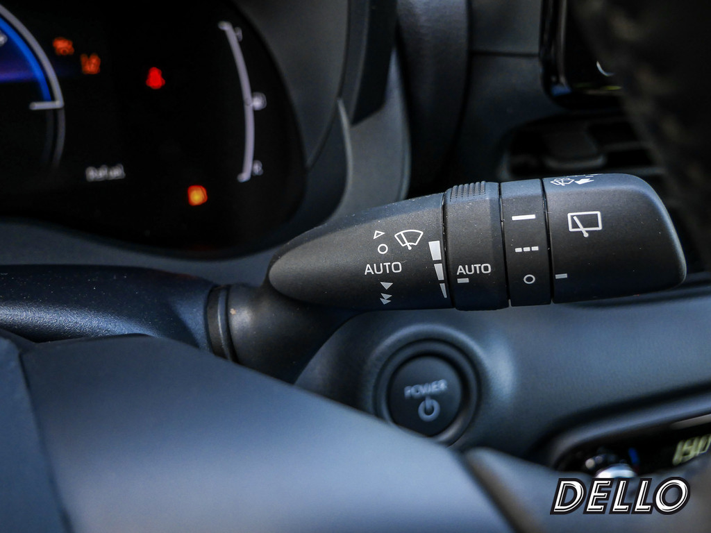 Fahrzeugansicht TOYOTA Yaris 1.5 Hybrid Teamplayer - Bild 22