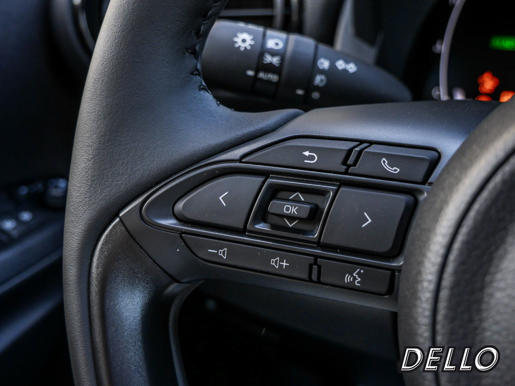 Fahrzeugansicht TOYOTA Yaris 1.5 Hybrid Teamplayer - Bild 26