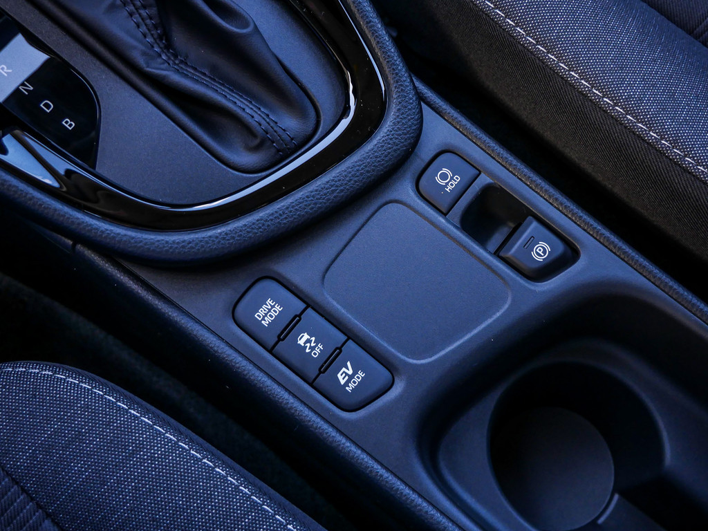 Fahrzeugansicht TOYOTA Yaris 1.5 Hybrid Teamplayer - Bild 17