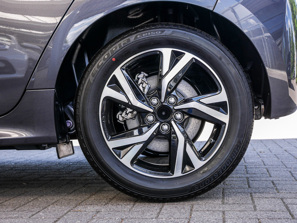 Fahrzeugansicht TOYOTA Yaris 1.5 Hybrid Teamplayer - Bild 37