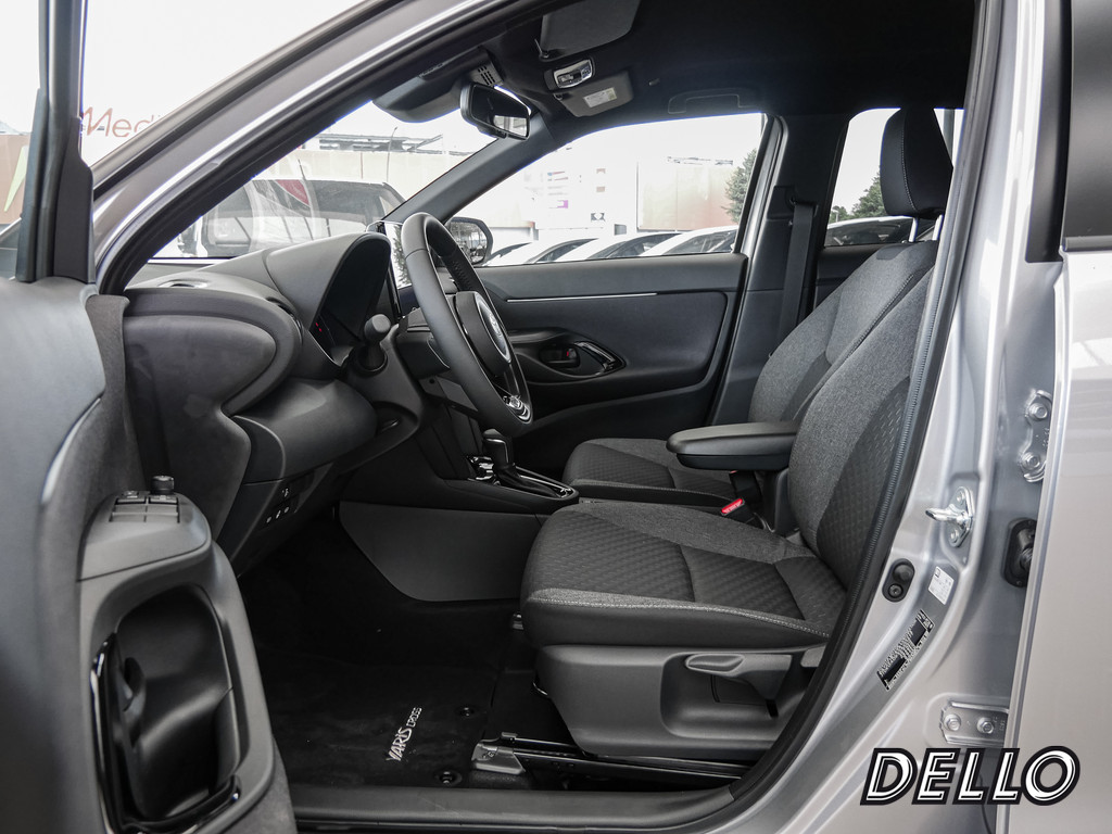 Fahrzeugansicht TOYOTA Yaris Cross 1.5 Hybrid FWD Teamplayer - Bild 23