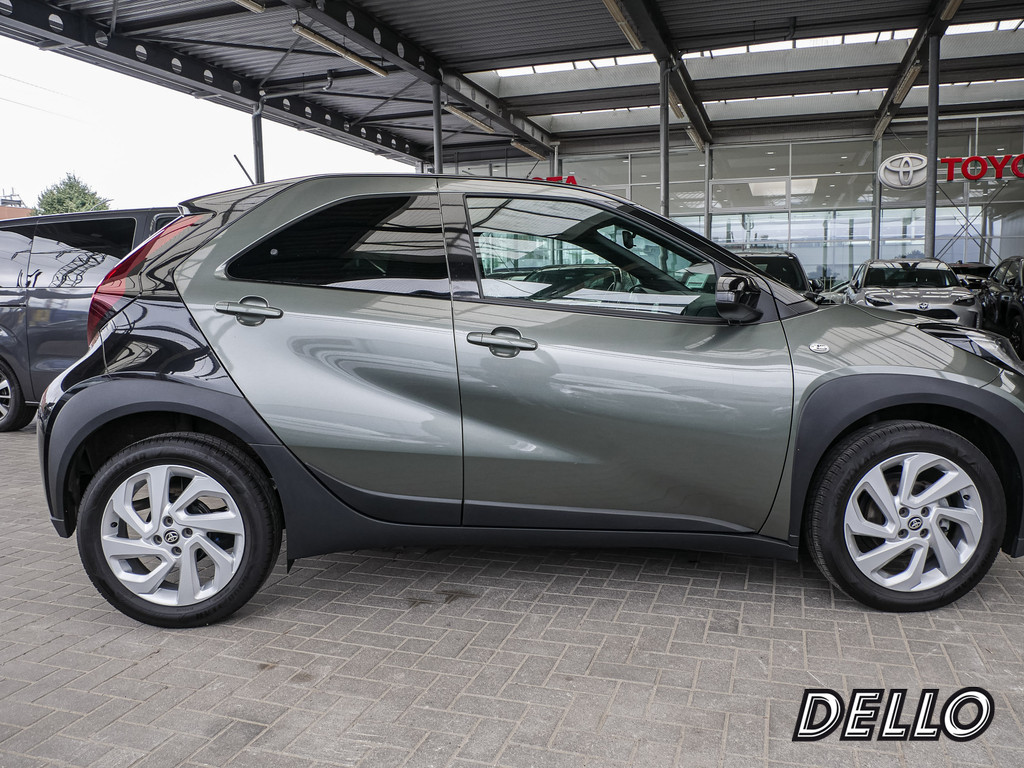 Fahrzeugansicht TOYOTA Yaris Cross 1.5 Hybrid FWD Teamplayer - Bild 33