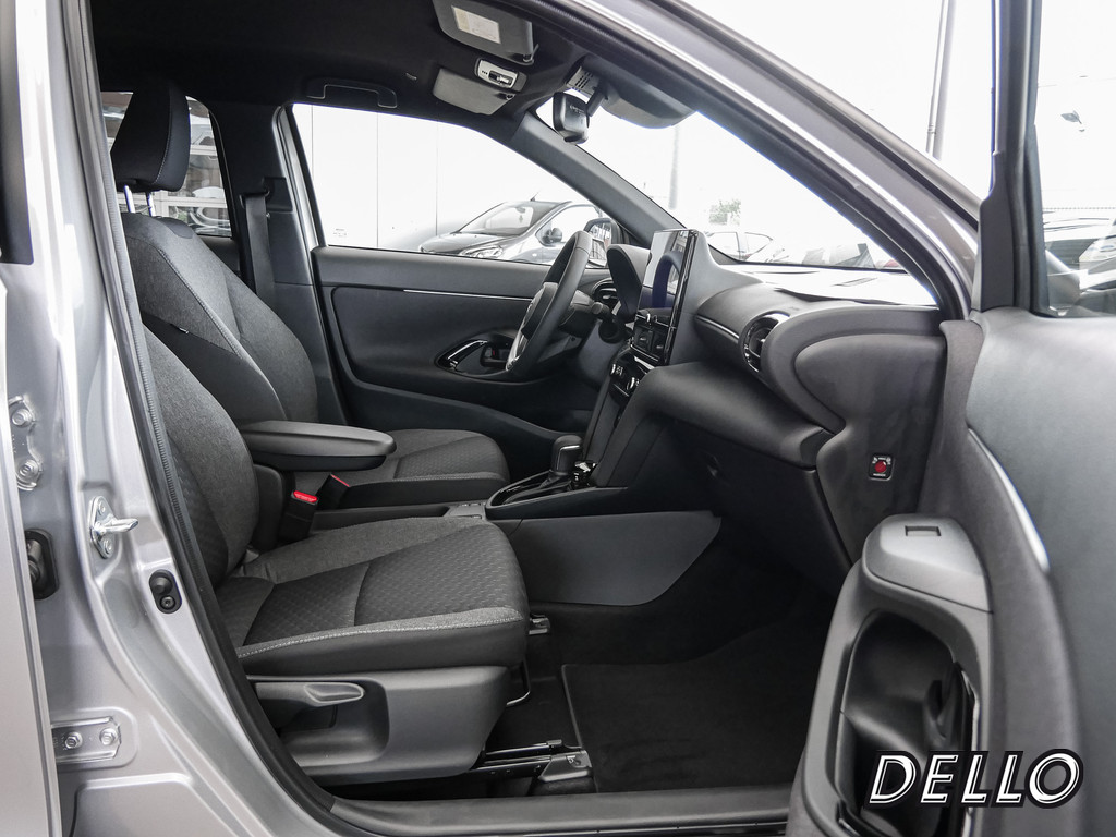 Fahrzeugansicht TOYOTA Yaris Cross 1.5 Hybrid FWD Teamplayer - Bild 34
