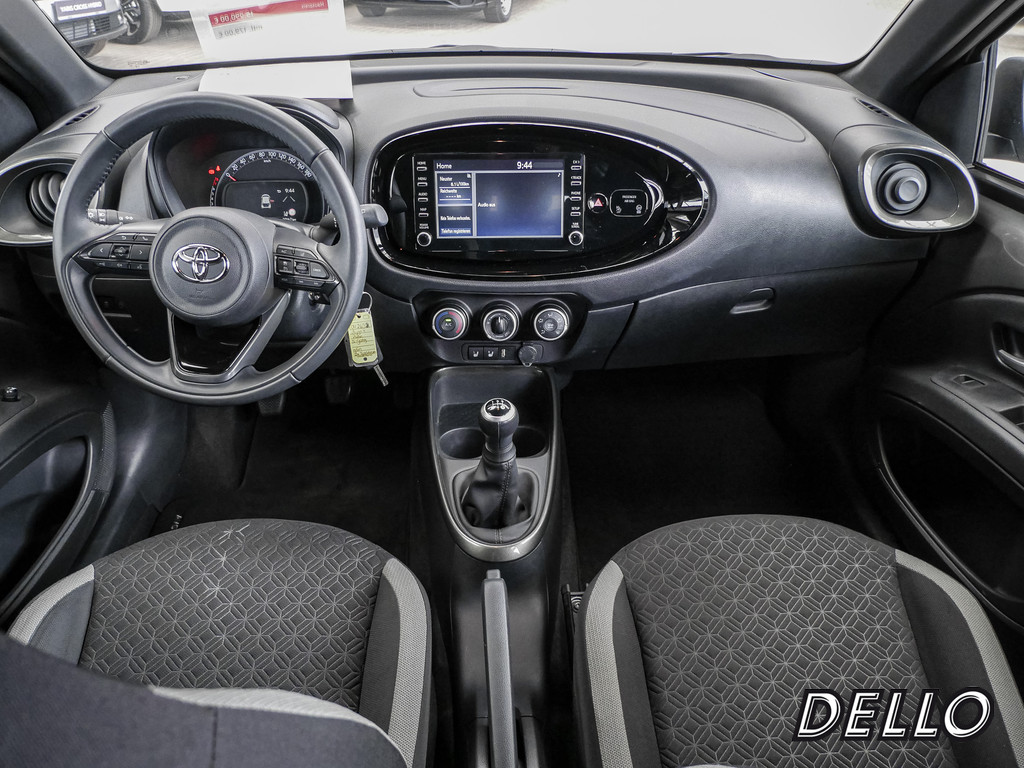 Fahrzeugansicht TOYOTA Yaris Cross 1.5 Hybrid FWD Teamplayer - Bild 42