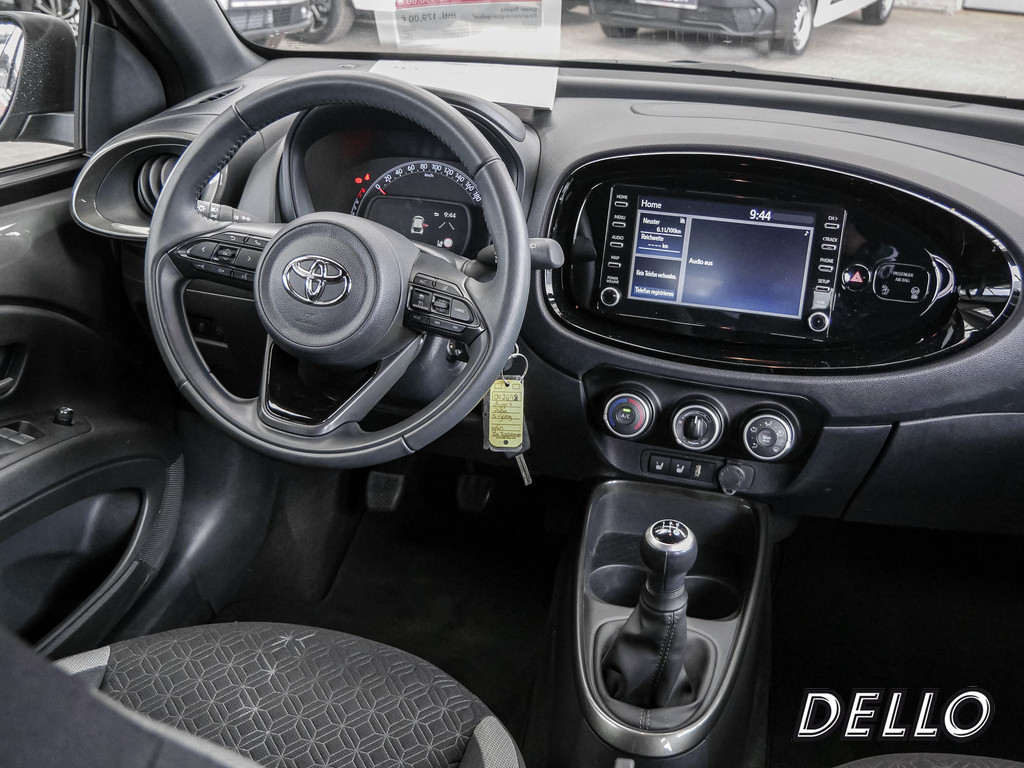 Fahrzeugansicht TOYOTA Yaris Cross 1.5 Hybrid FWD Teamplayer - Bild 43