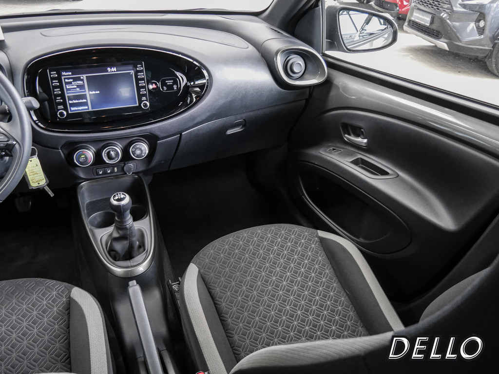 Fahrzeugansicht TOYOTA Yaris Cross 1.5 Hybrid FWD Teamplayer - Bild 44