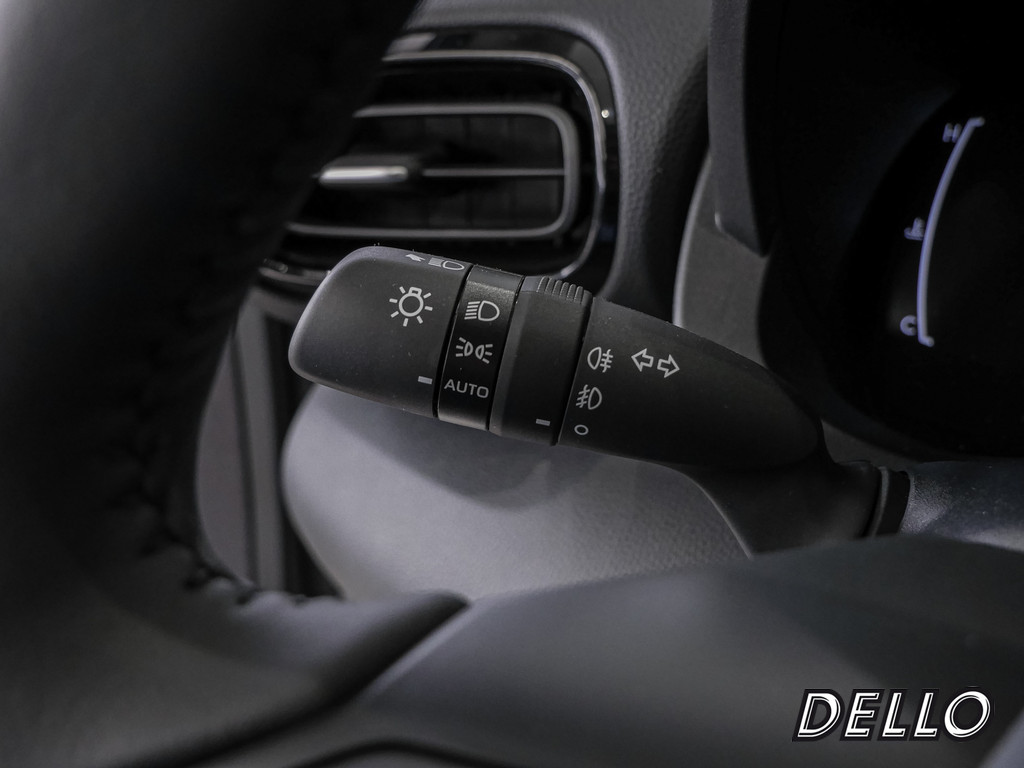 Fahrzeugansicht TOYOTA Yaris 1.5 Hybrid Teamplayer inkl.WKR +Safety+Comfortpaket - Bild 22