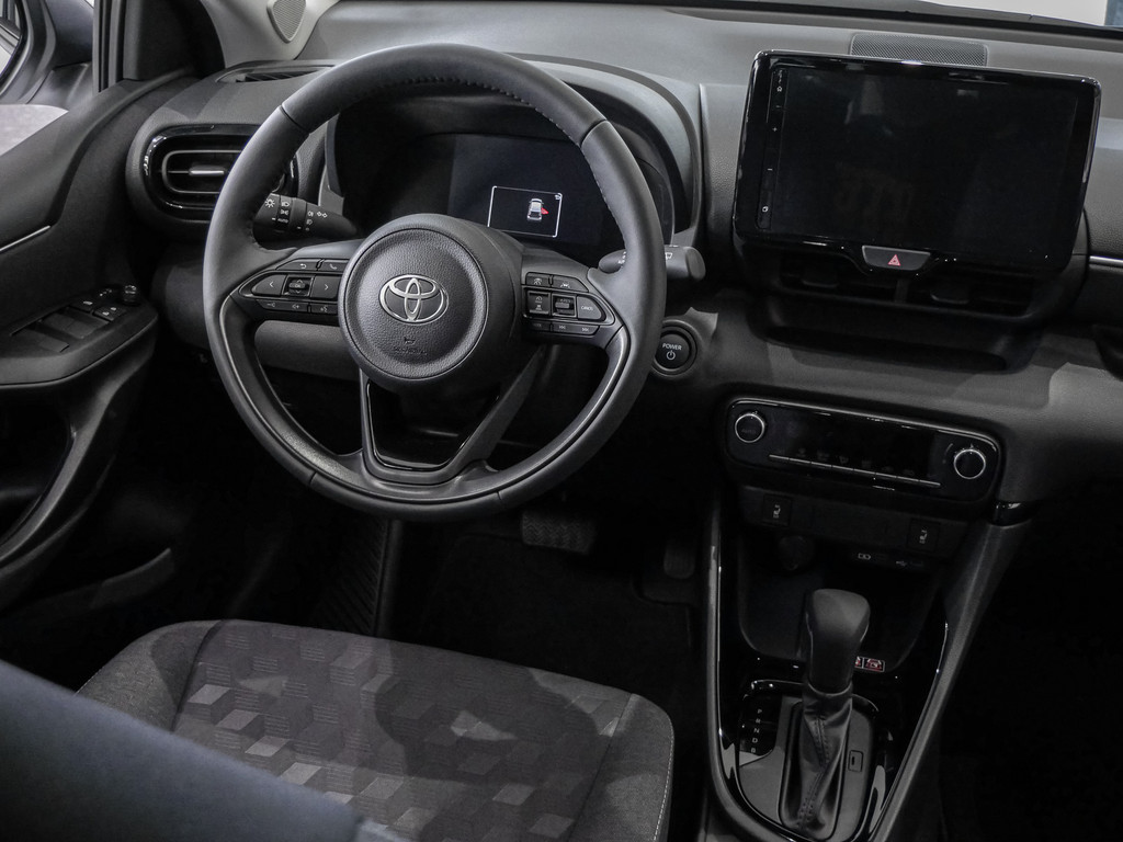 Fahrzeugansicht TOYOTA Yaris 1.5 Hybrid Teamplayer inkl.WKR +Safety+Comfortpaket - Bild 5