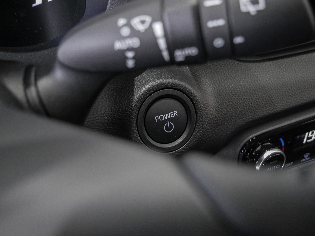 Fahrzeugansicht TOYOTA Yaris 1.5 Hybrid Teamplayer inkl.WKR +Safety+Comfortpaket - Bild 26