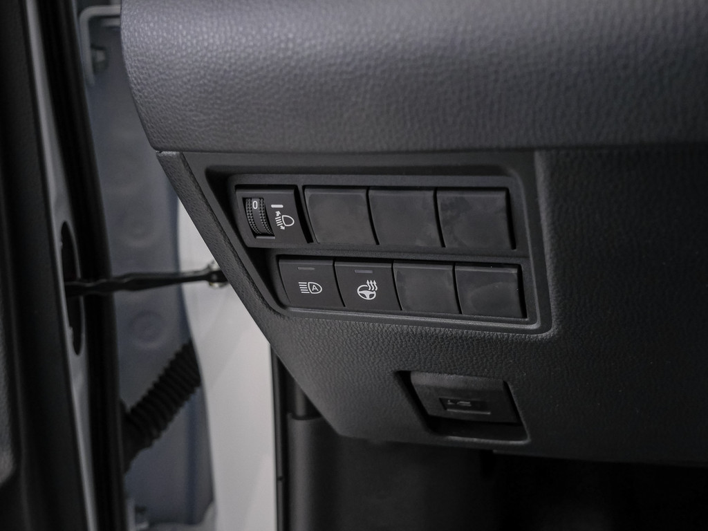 Fahrzeugansicht TOYOTA Yaris 1.5 Hybrid Teamplayer inkl.WKR +Safety+Comfortpaket - Bild 28