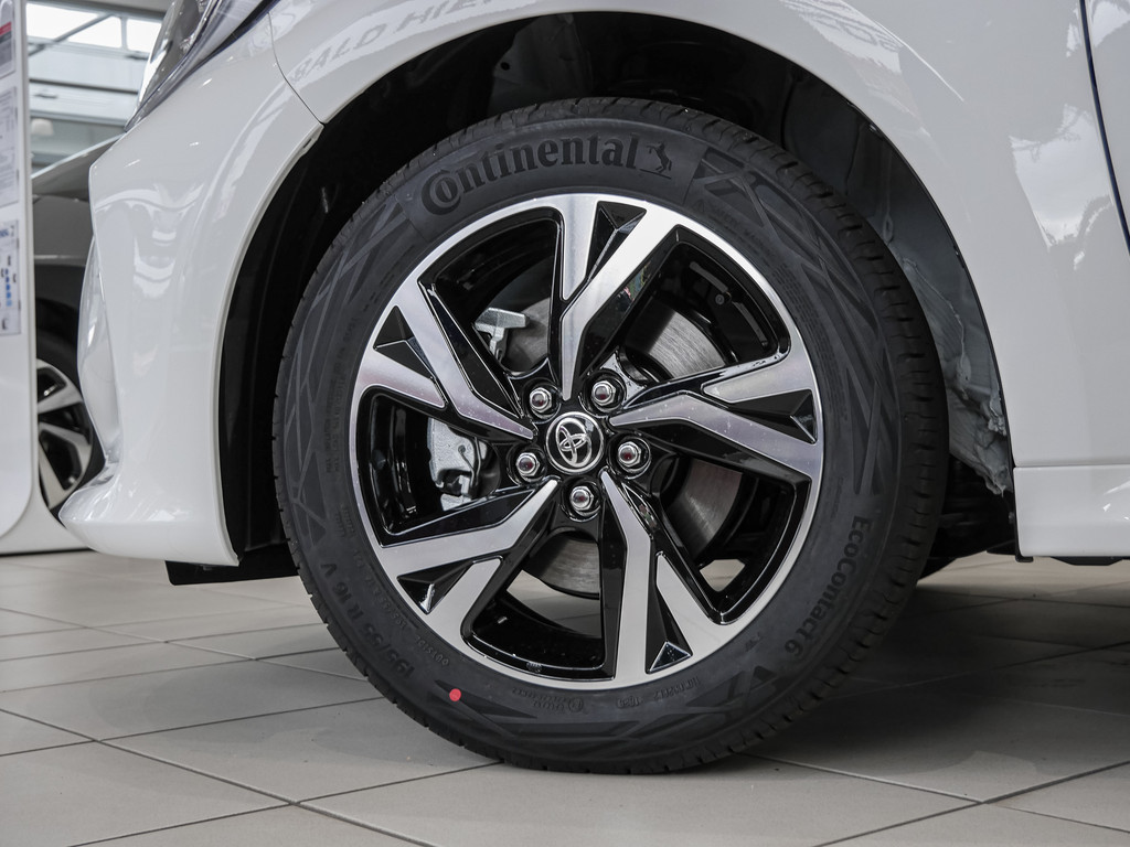 Fahrzeugansicht TOYOTA Yaris 1.5 Hybrid Teamplayer inkl.WKR +Safety+Comfortpaket - Bild 36