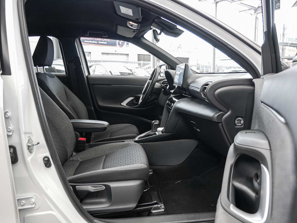 Fahrzeugansicht TOYOTA Yaris Cross Hybrid 1.5 VVT-i Team Deutschland - Bild 7