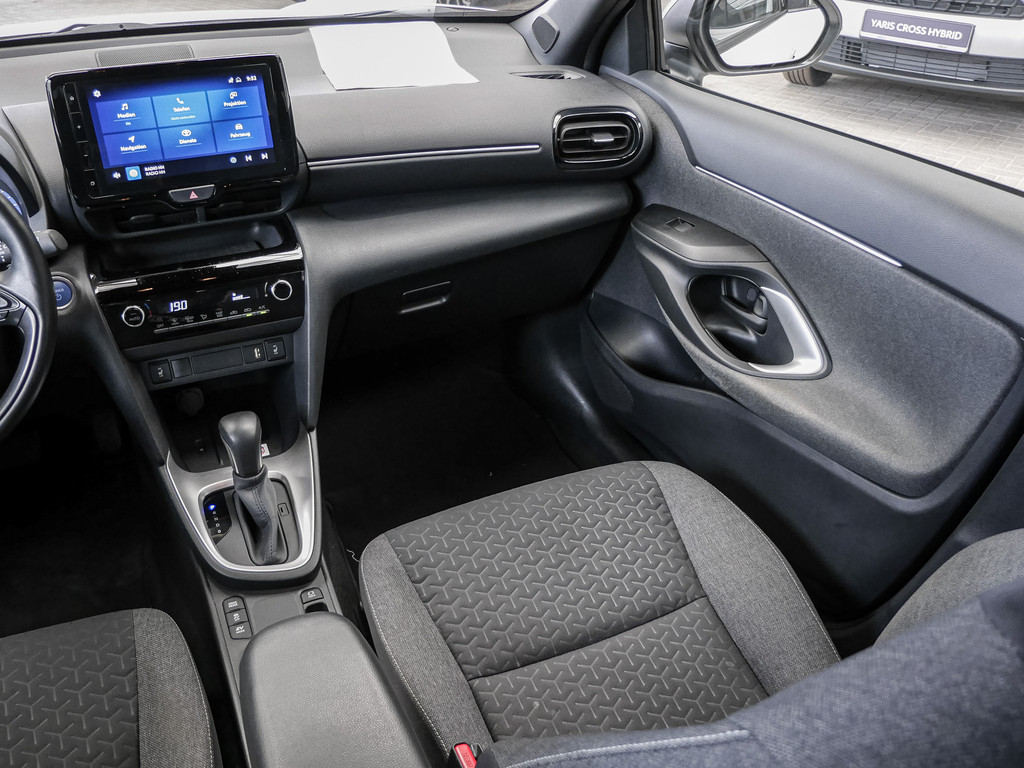 Fahrzeugansicht TOYOTA Yaris Cross Hybrid 1.5 VVT-i Team Deutschland - Bild 11