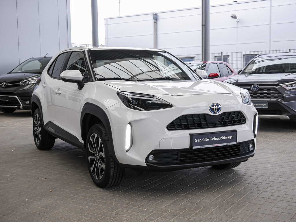 Fahrzeugansicht TOYOTA Yaris Cross Hybrid 1.5 VVT-i Team Deutschland - Bild 23