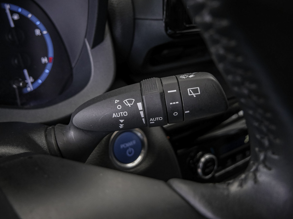 Fahrzeugansicht TOYOTA Yaris Cross Hybrid 1.5 VVT-i Team Deutschland - Bild 30