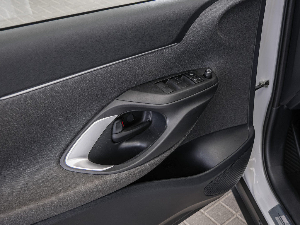 Fahrzeugansicht TOYOTA Yaris Cross Hybrid 1.5 VVT-i Team Deutschland - Bild 39