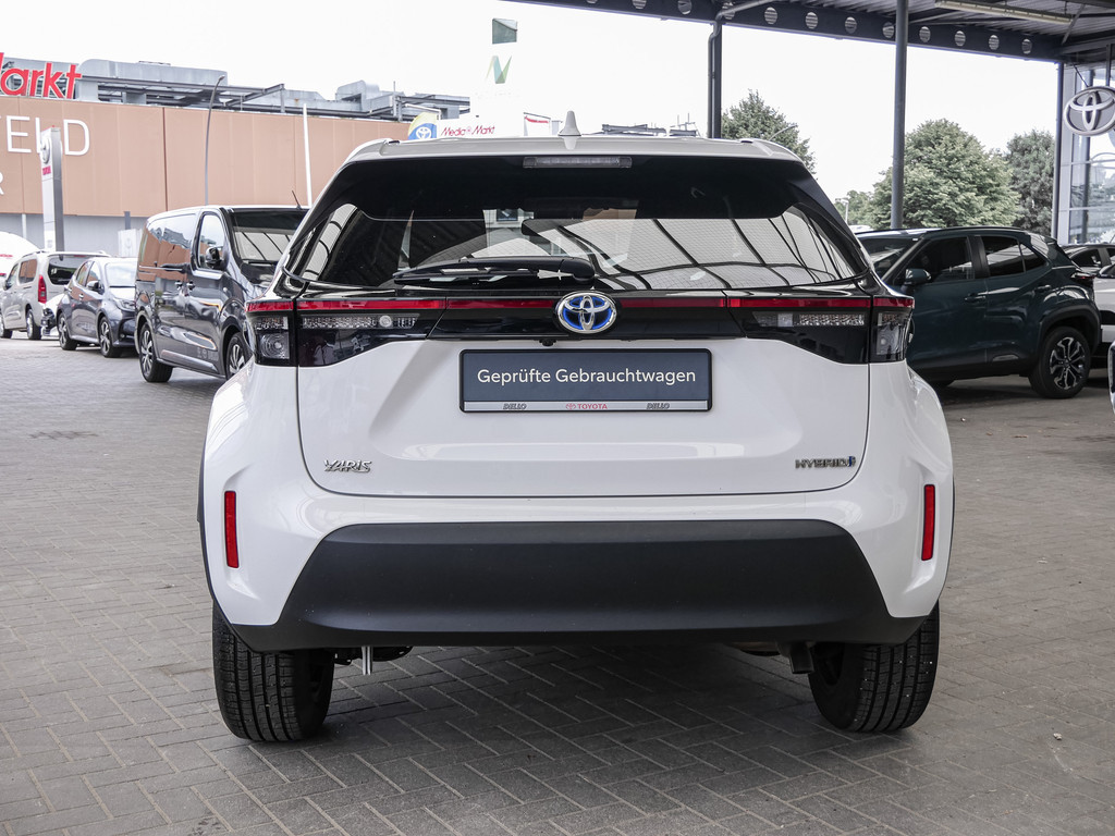 Fahrzeugansicht TOYOTA Yaris Cross Hybrid 1.5 VVT-i Team Deutschland - Bild 43