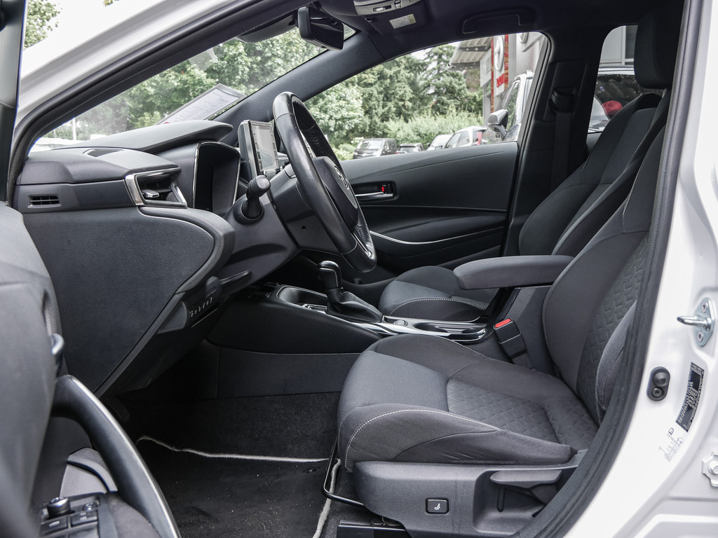 Fahrzeugansicht TOYOTA Corolla Touring Sports 1.8 Hybrid Team D - Bild 7