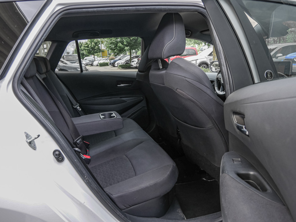 Fahrzeugansicht TOYOTA Corolla Touring Sports 1.8 Hybrid Team D - Bild 9