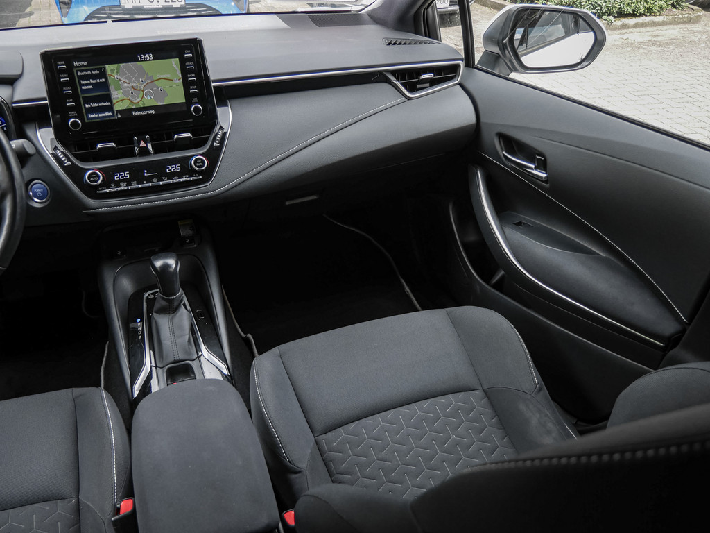 Fahrzeugansicht TOYOTA Corolla Touring Sports 1.8 Hybrid Team D - Bild 13
