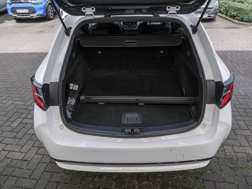 Fahrzeugansicht TOYOTA Corolla Touring Sports 1.8 Hybrid Team D - Bild 15