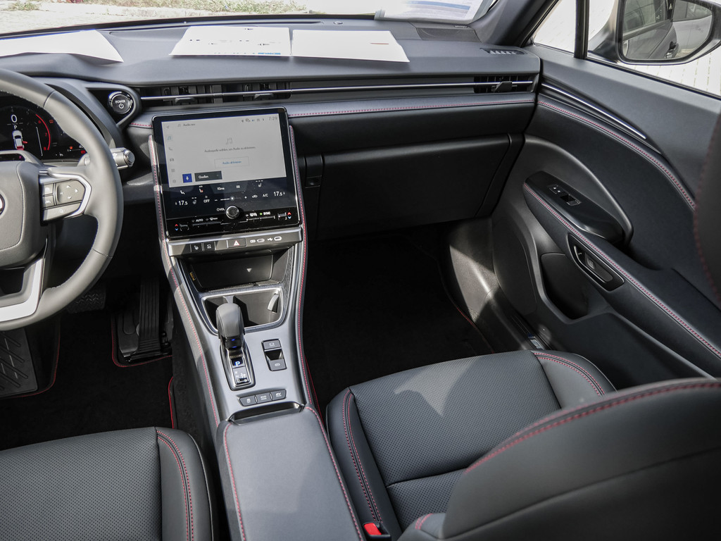 Fahrzeugansicht LEXUS LBX Emotion - Bild 9